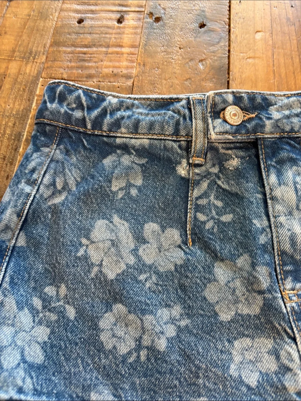 We The Free Floral Bleach-Effect Denim Skorts - Blue